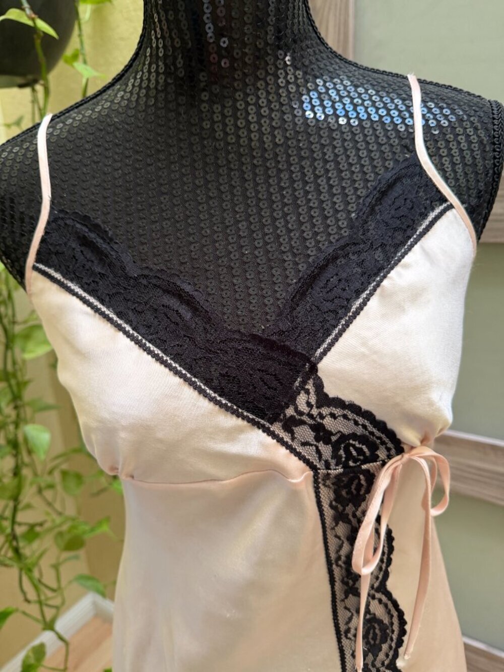 Vintage Victoria’s Secret Angels 2007 Satin Lace Slip Size S 🖤🎀🖤 - Picture 3 of 10